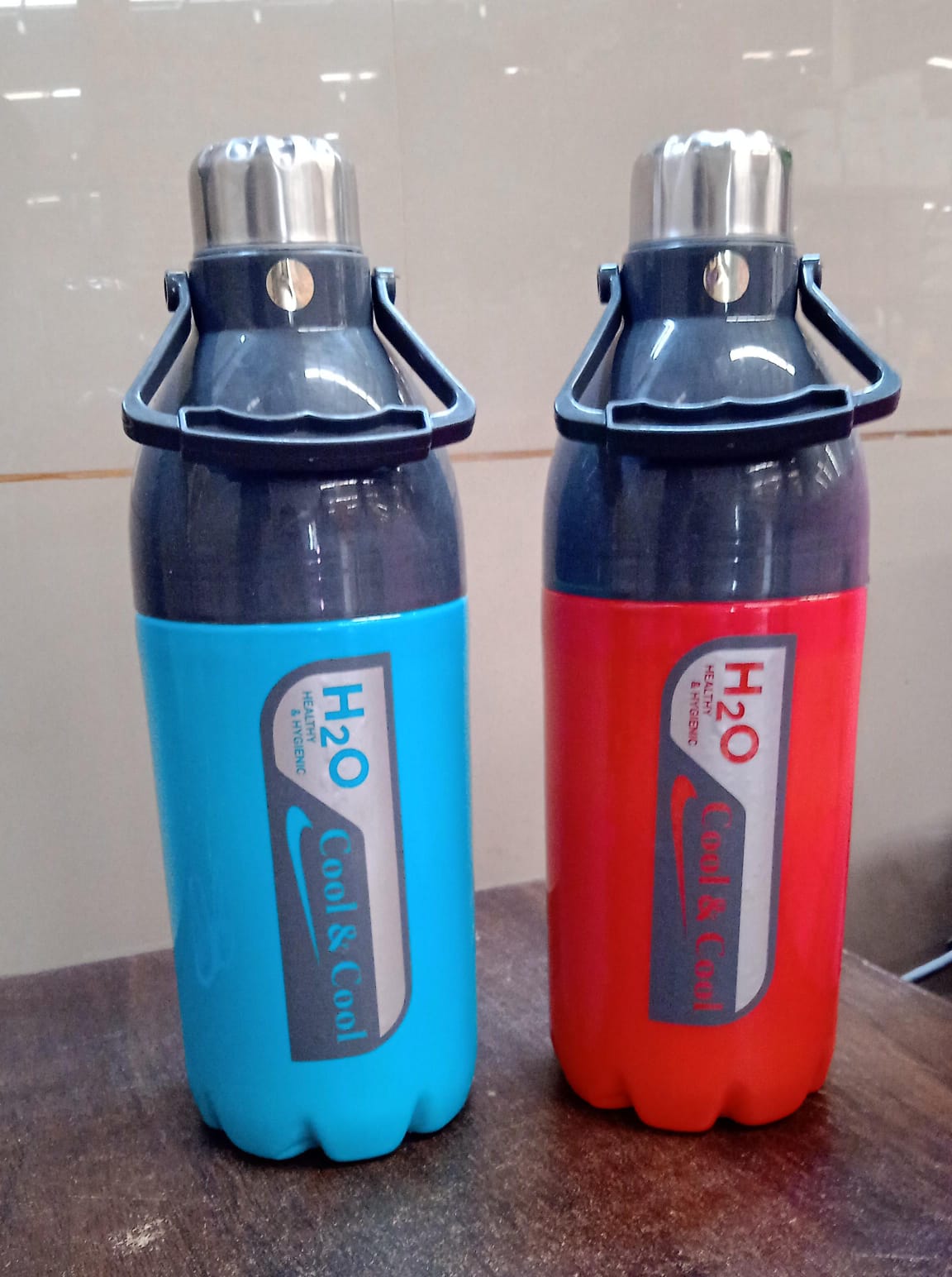 Plastic Sports Bottle Insulated, Leakproof, BPA-Free (1400ml / Mix Colour)