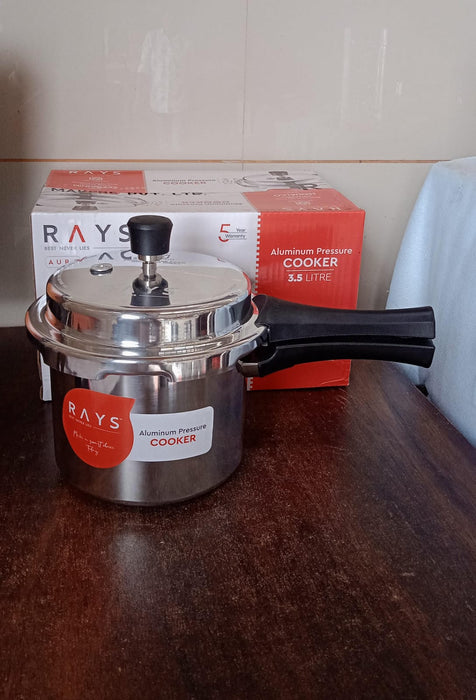 Aluminium Rays Aura Pressure Cookers With Outer Lid (3.5 Litres)