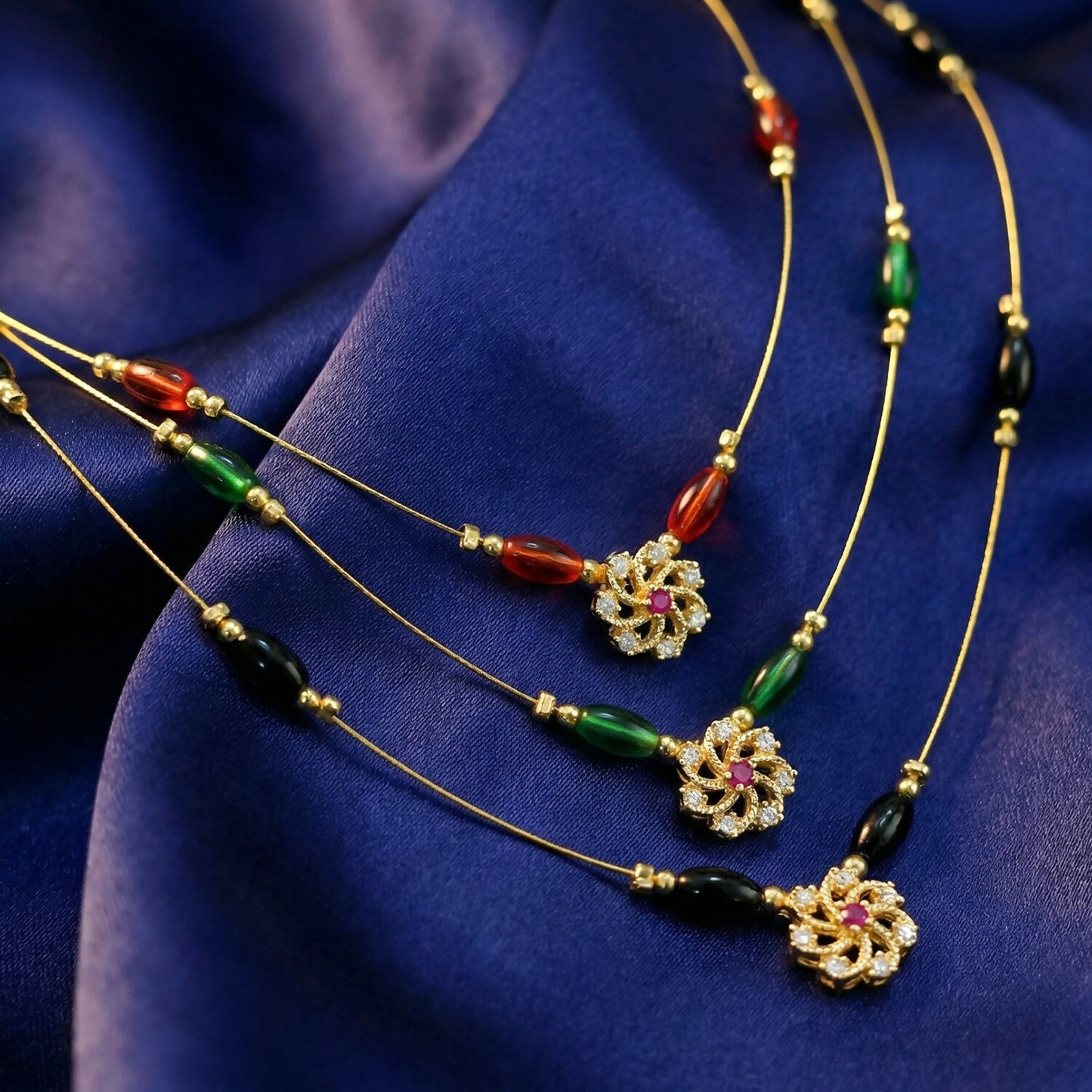 Floral Pendant Necklace with Multicolor Beads and Gemstone Design (3Pc/Set)