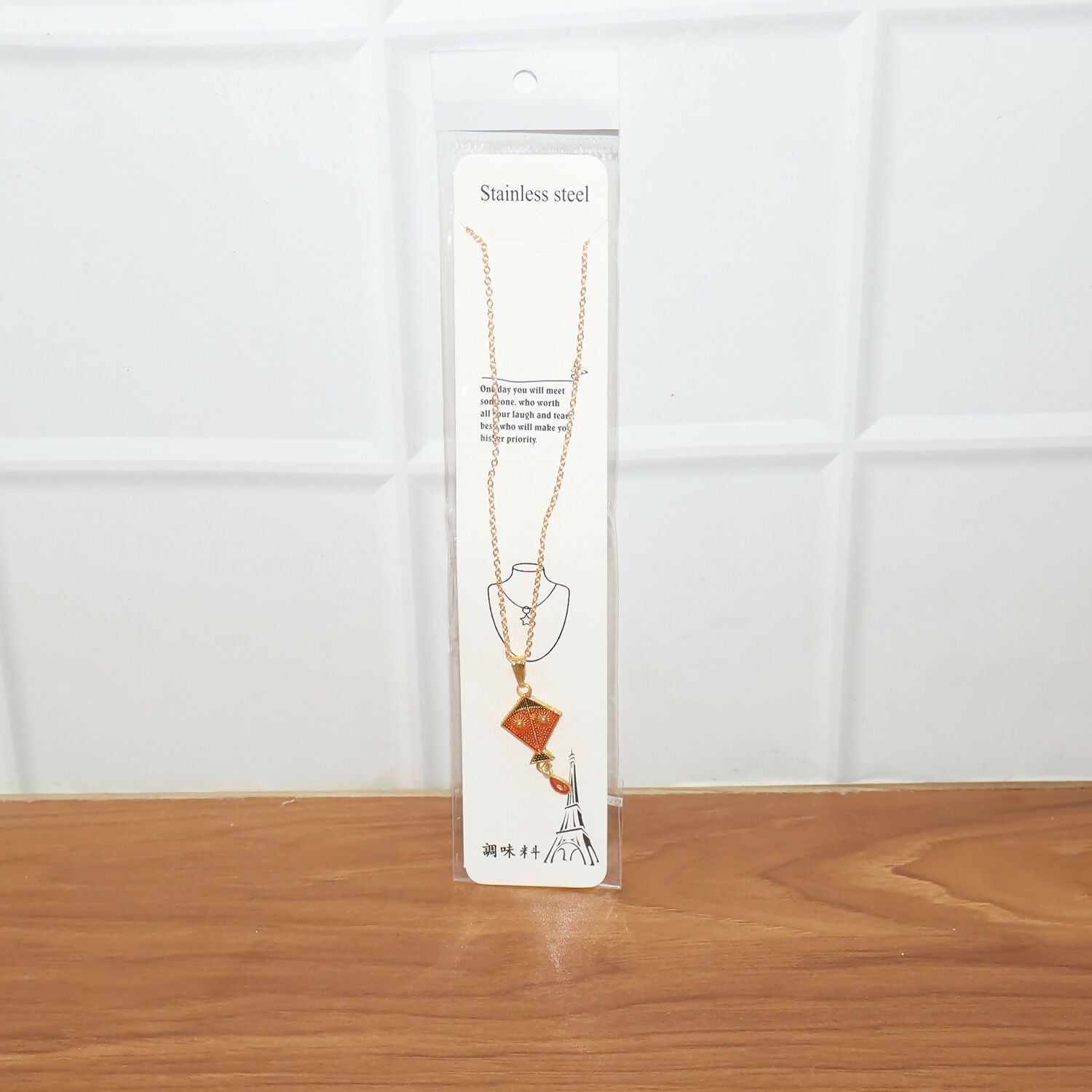 Traditional Kite Shape Pendant Necklace with Chain for Women