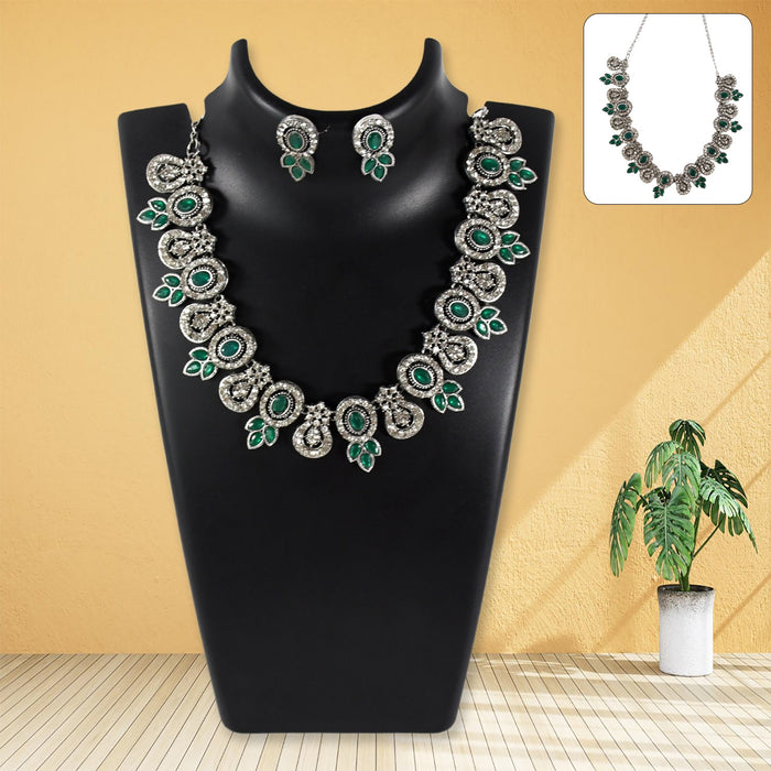 Timeless Green Necklace Set