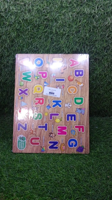 बच्चों के लिए 3495 लकड़ी के बड़े अक्षर अक्षर सीखना शैक्षिक पहेली खिलौना।