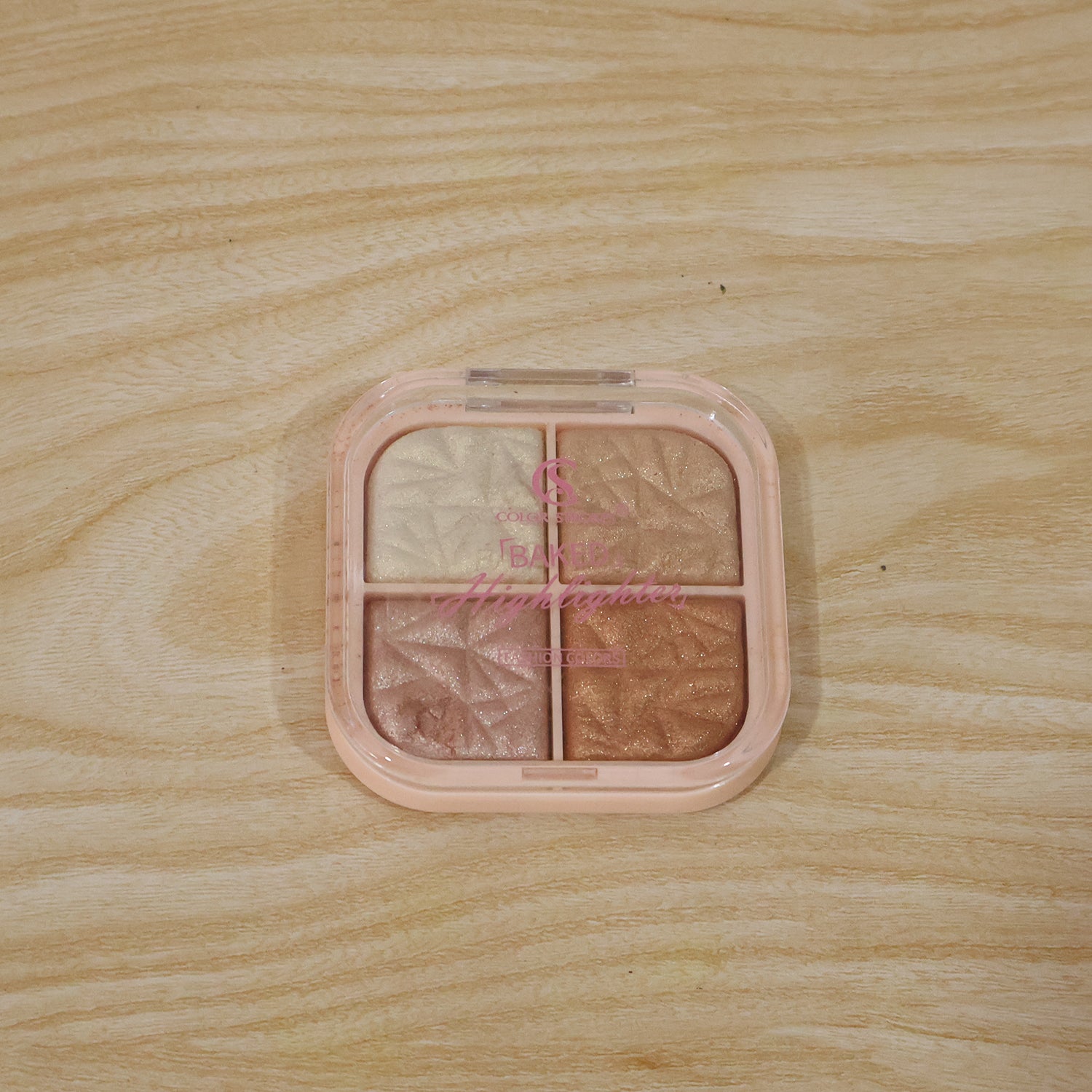 4 in 1 Baked Highlighter and Blusher Palette Shimmer Glow Makeup for Face (1 Pc)