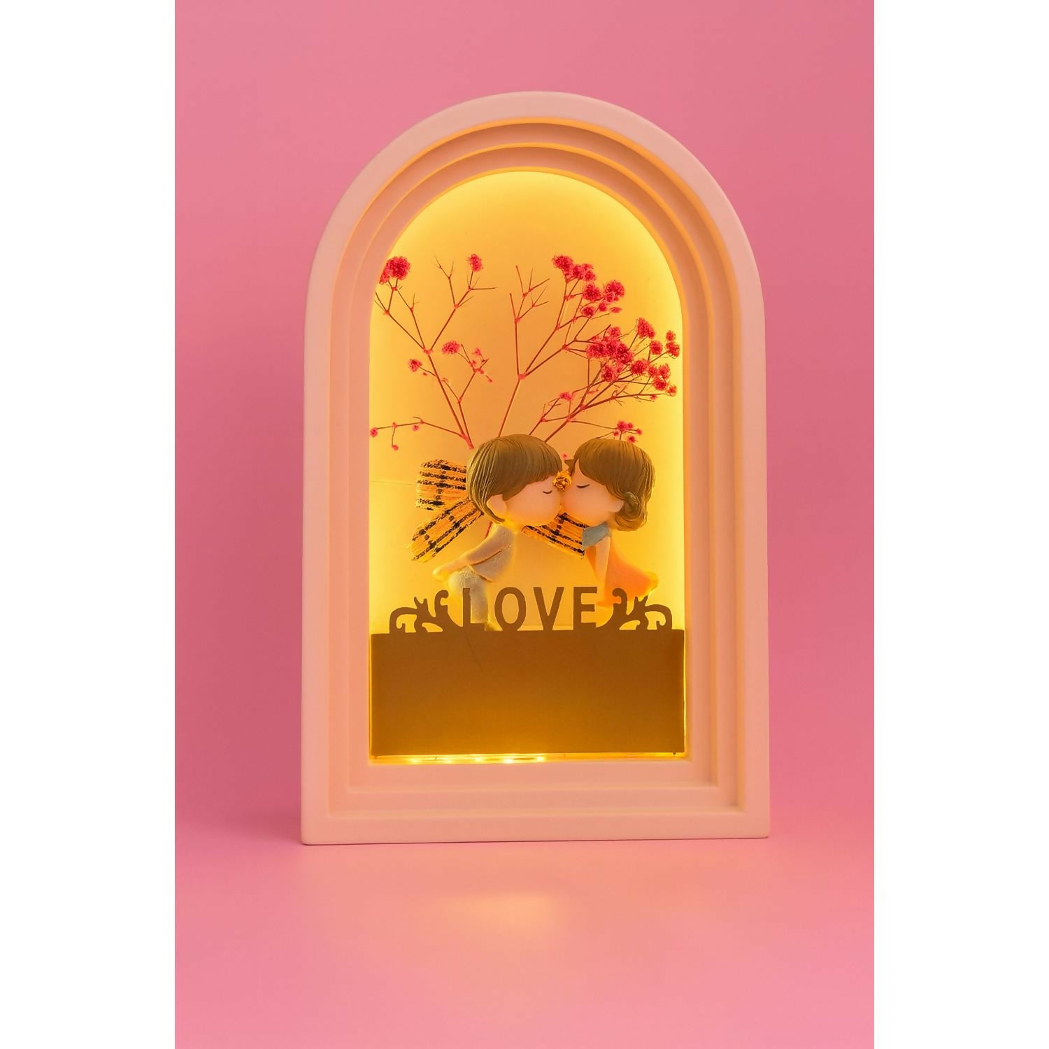 Romantic Couple LED Night Light with Dried Flower Decoration and LOVE Sign – Elegant Decorative Table Lamp for Bedroom, Living Room, Anniversary, Wedding & Valentine’s Day Gifting
