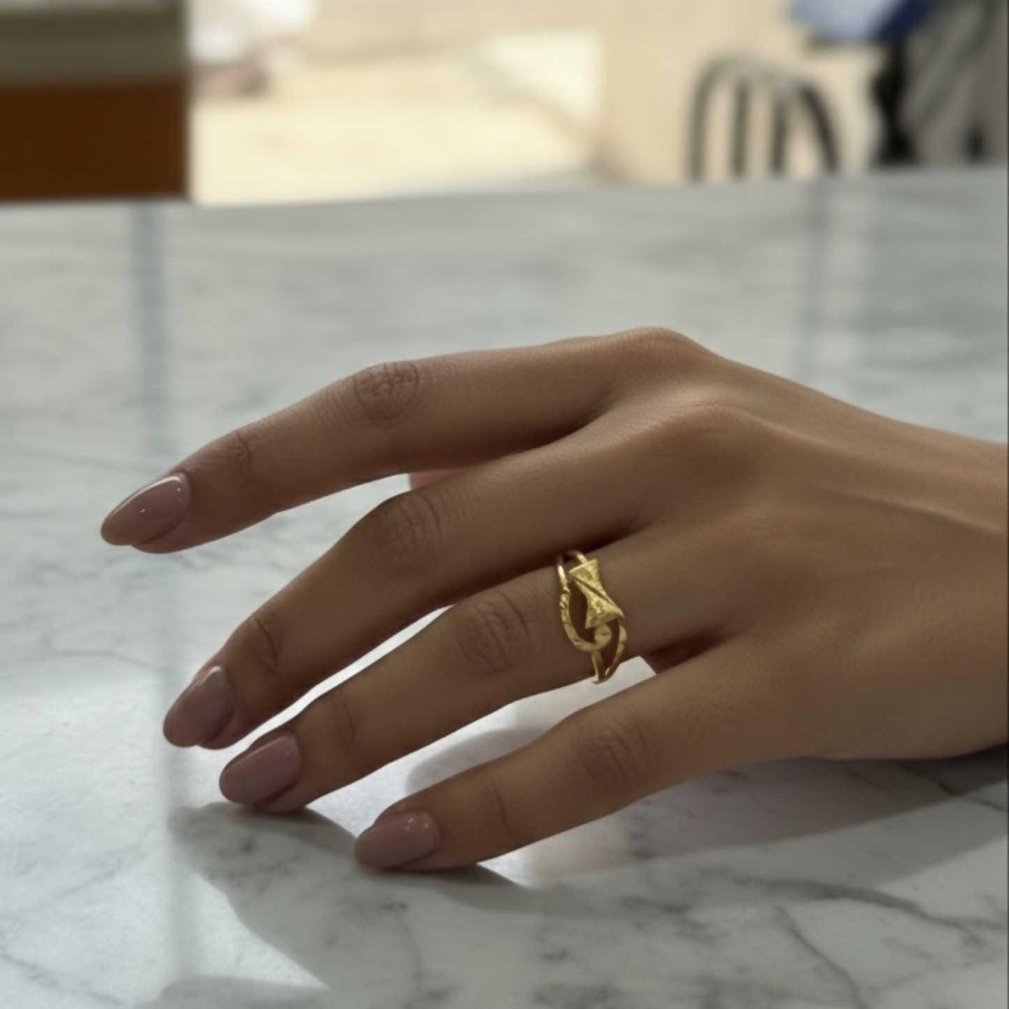 Classic Gold-Tone Leaf Motif Designer Ring – Pack of 6 (Mix Collection)