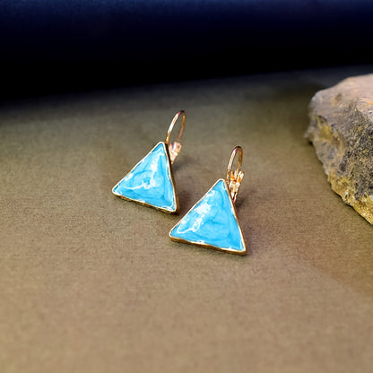 Elegant Triangle Earring Set - Modern Sophistication