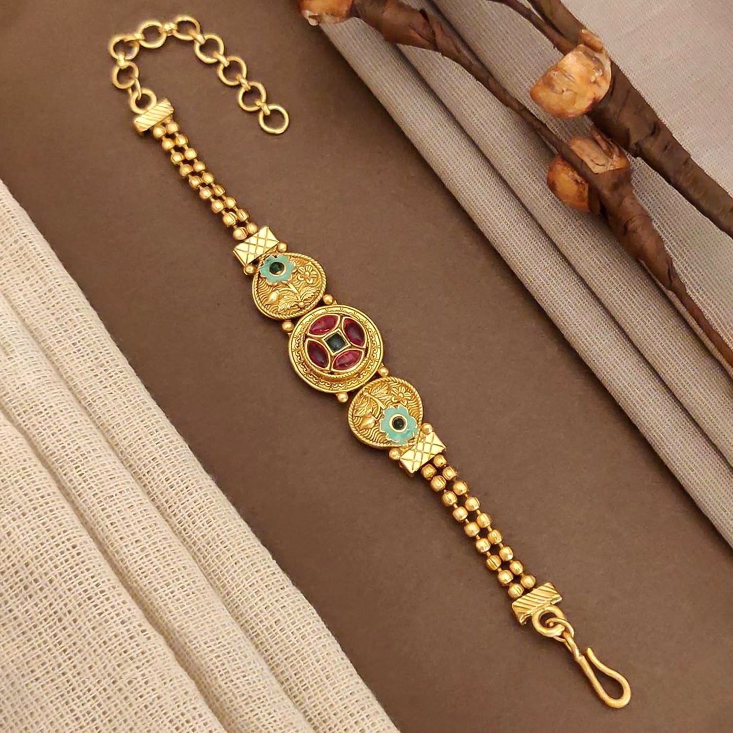 Royal Antique Bracelet (1 Pcs)