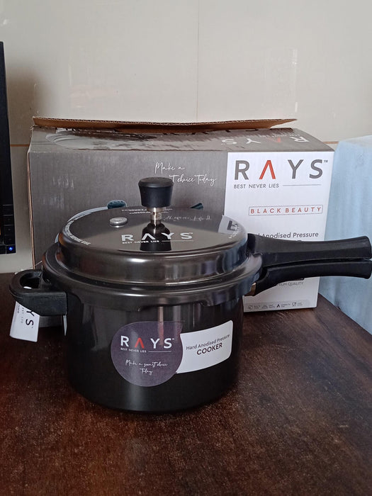 Aluminium Rays Black Beauty Pressure Cookers With Outer (5.5 Litres)