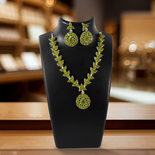 Green Diamond Necklace Set