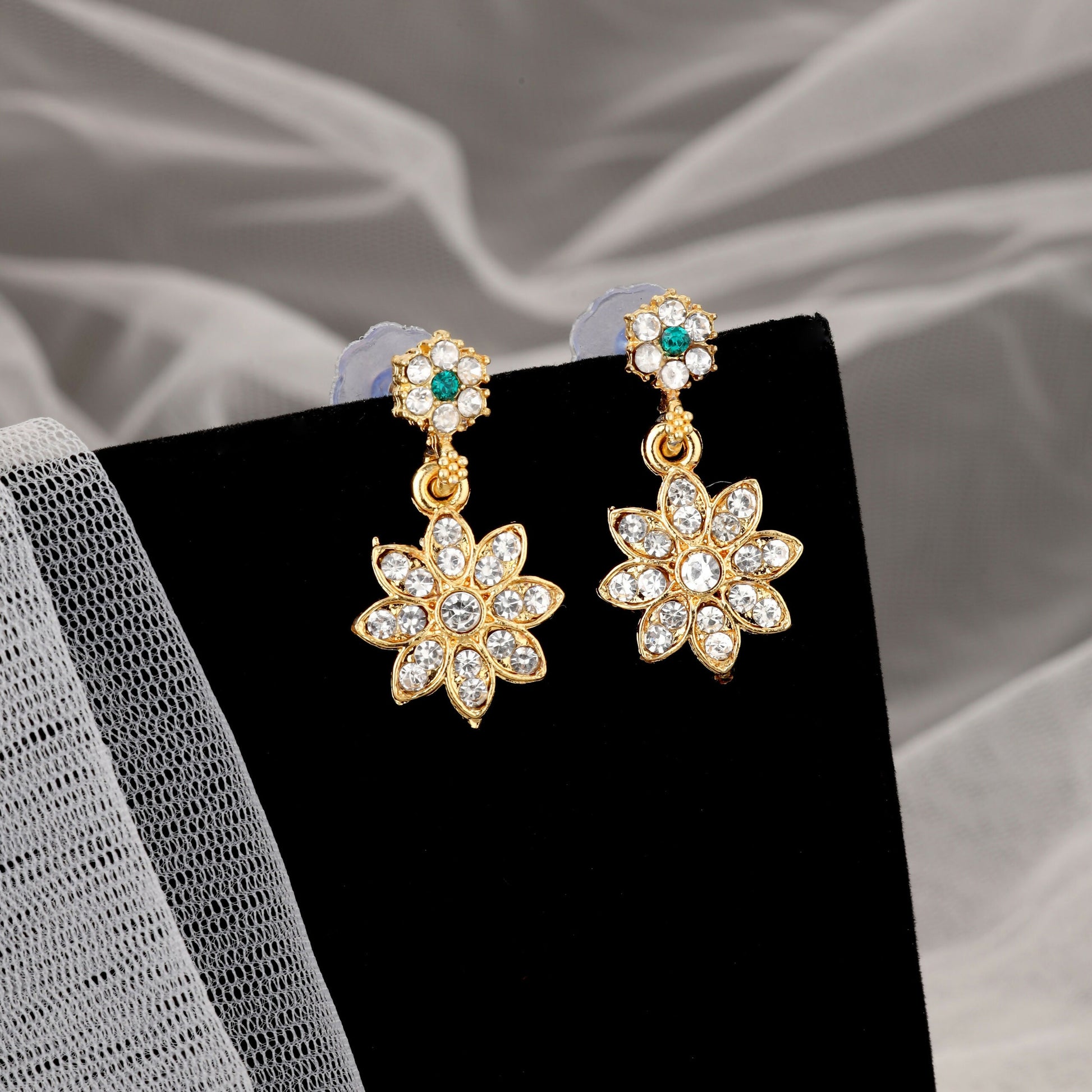 Gold-Plated Emerald Green & Diamond-Look Floral Choker Necklace Set