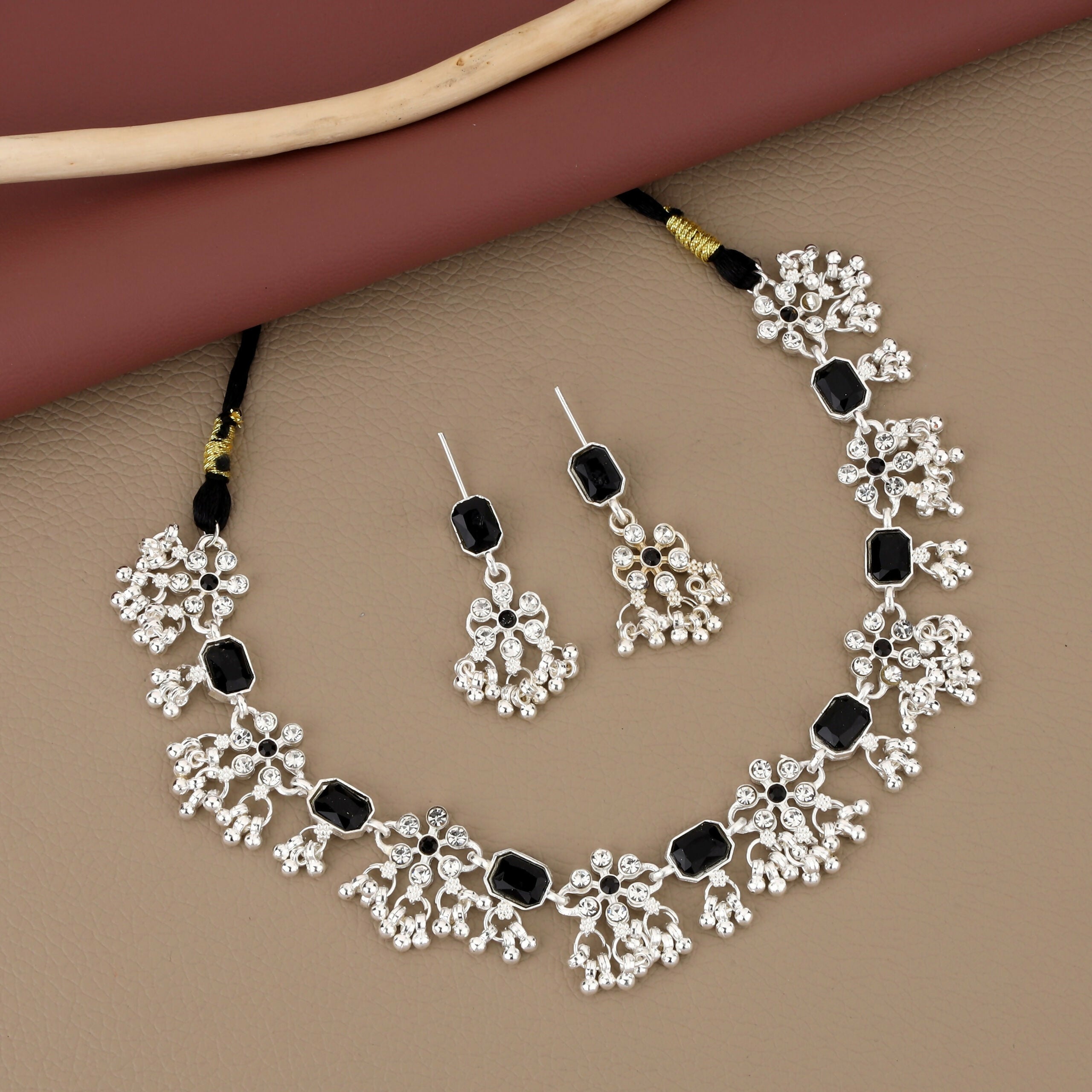 Oxidized Silver Choker Set – Elegant Black Stone Design