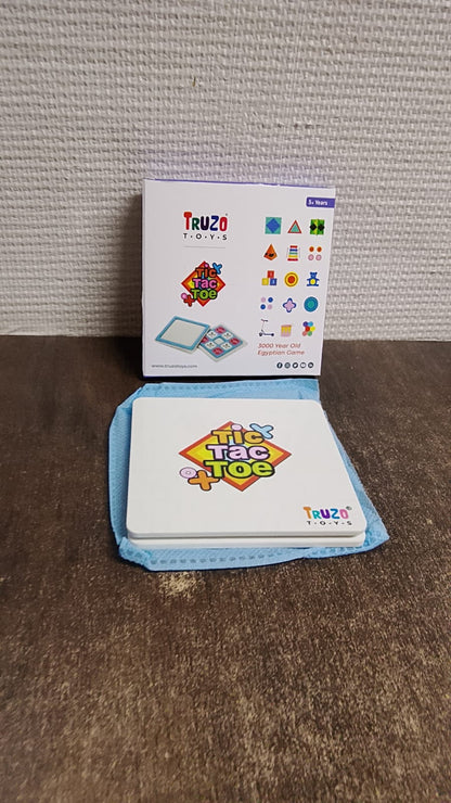 Travel friendly tic tac toe game