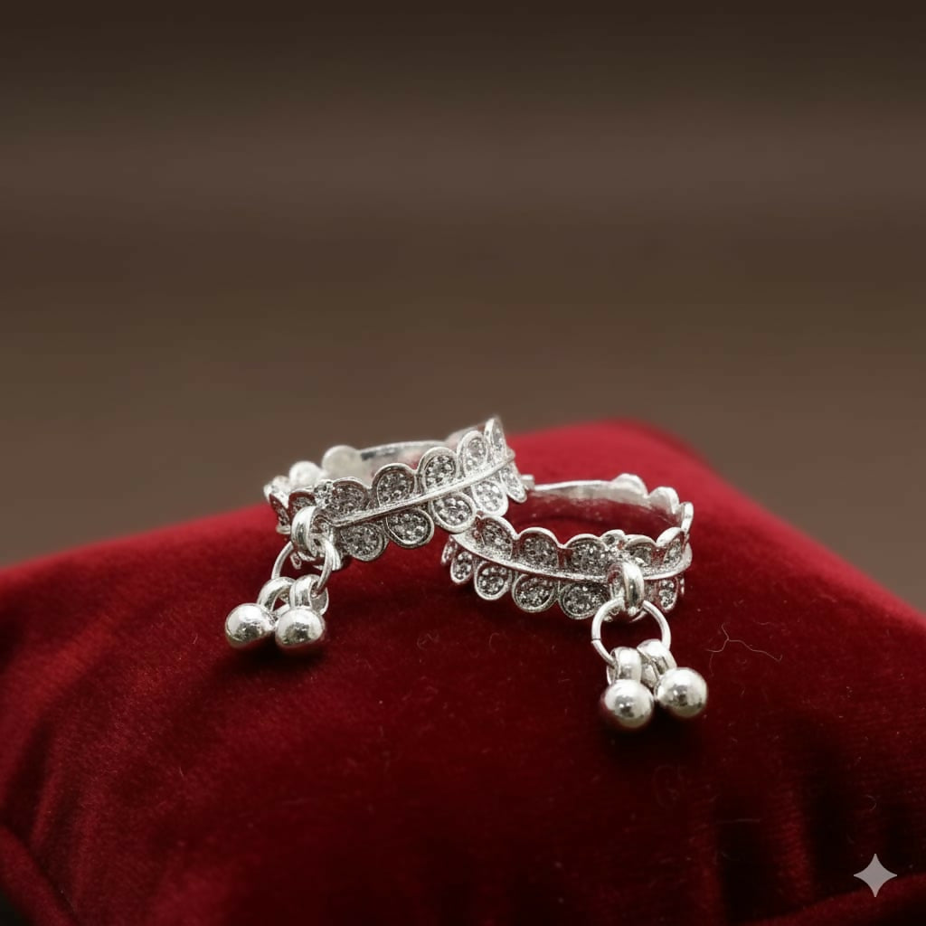 Silver Adjustable Toe Ring with Ghungroo Charm for woman and girls