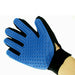 Effective deshedding glove with 5 fingers.