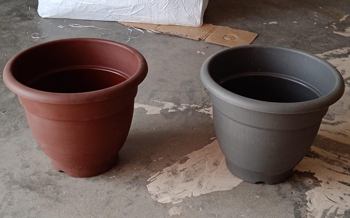 1720 Garden Heavy Plastic Planter Pot Gamla 17x14 inch Color May Vary (1Pc)