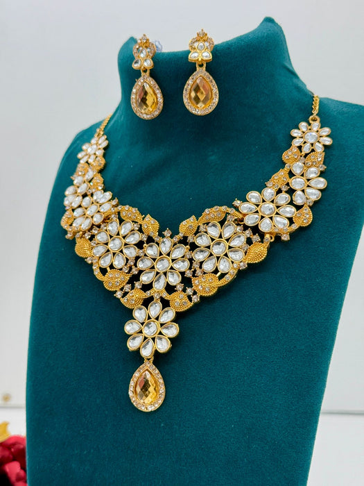 Beautiful Flower Design Necklace Set with Earrings - Elegant Floral Jewelry