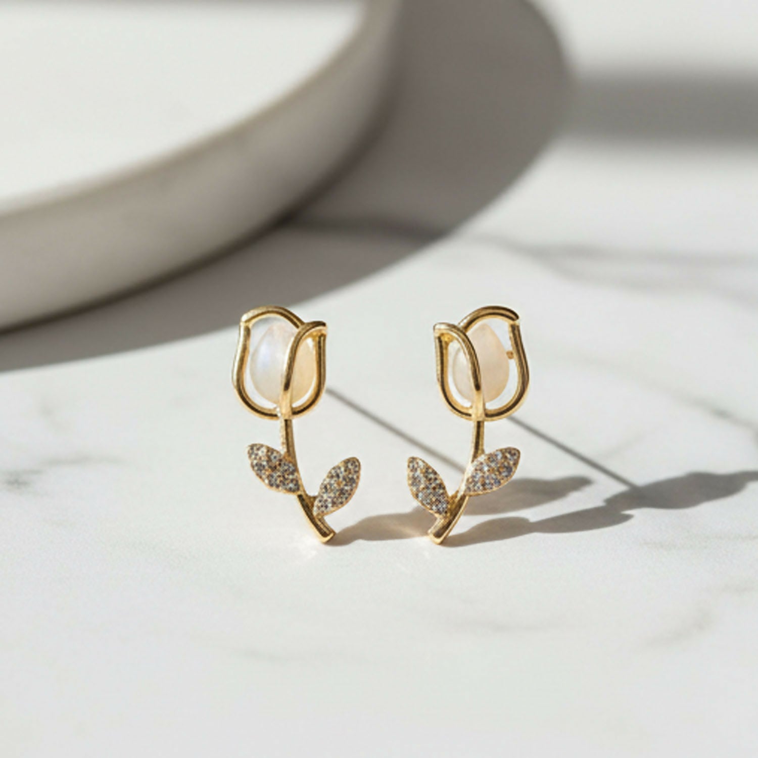 Luxury Designer Pearl Tulip Stud Korean Style Earrings – Aesthetic Floral Jewelry for Women