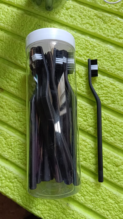Plastic Toothbrush With Plastic Round Box (15 pcs Set)