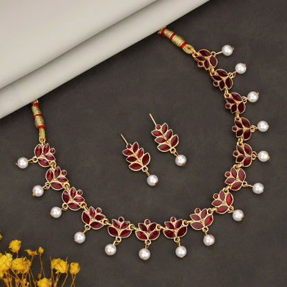 Elegant Gold-Tone Matte Leaf Motif Choker with Faux Pearls