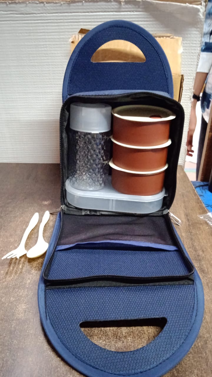 स्टील लंच बॉक्स सेट (4 पीस, काला)