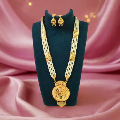 Moti Pearl Necklace Set - Radiance and Style Combined