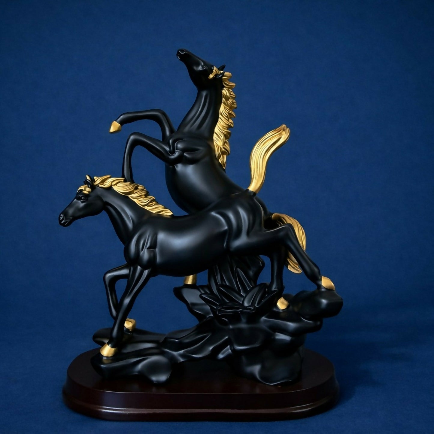 Close-up of premium finish on Black Gold Dual Horse Statue