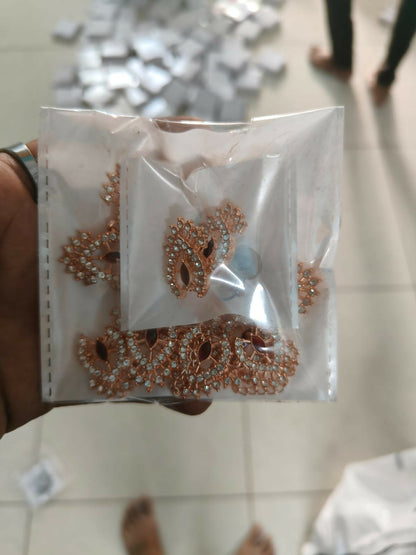 Bold Gold-Tone Black Stone Choker with Pearl Drops