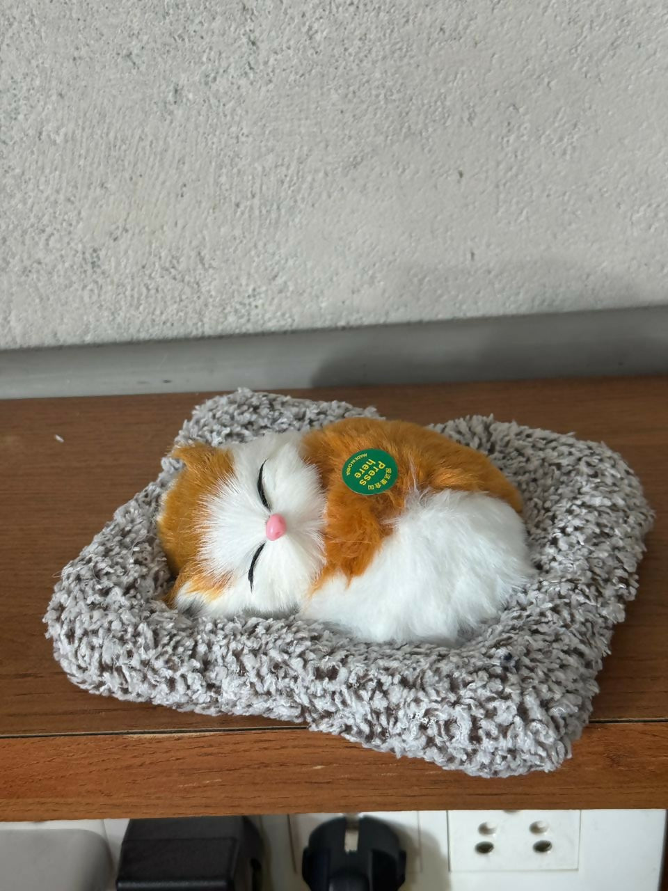 Sleeping Orange White Cat Car Dashboard Plush Cute Soft Toy Showpiece Decor