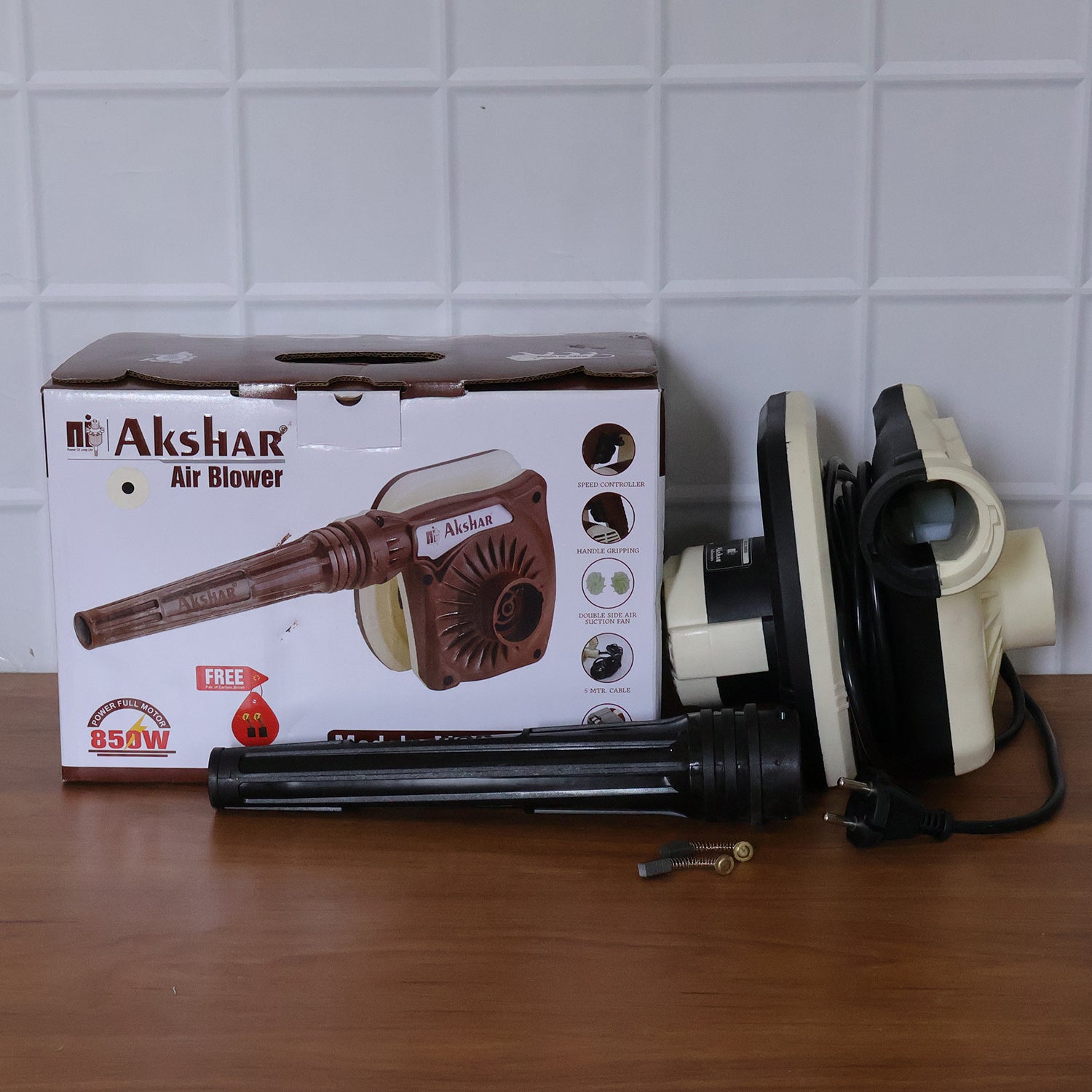 Electric air blower for cleaning electronics