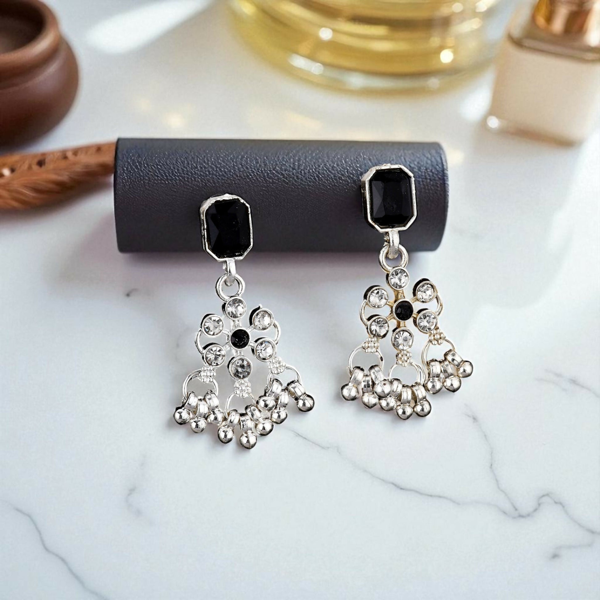 Striking Oxidized Silver-Toned Choker Set with Black Stones