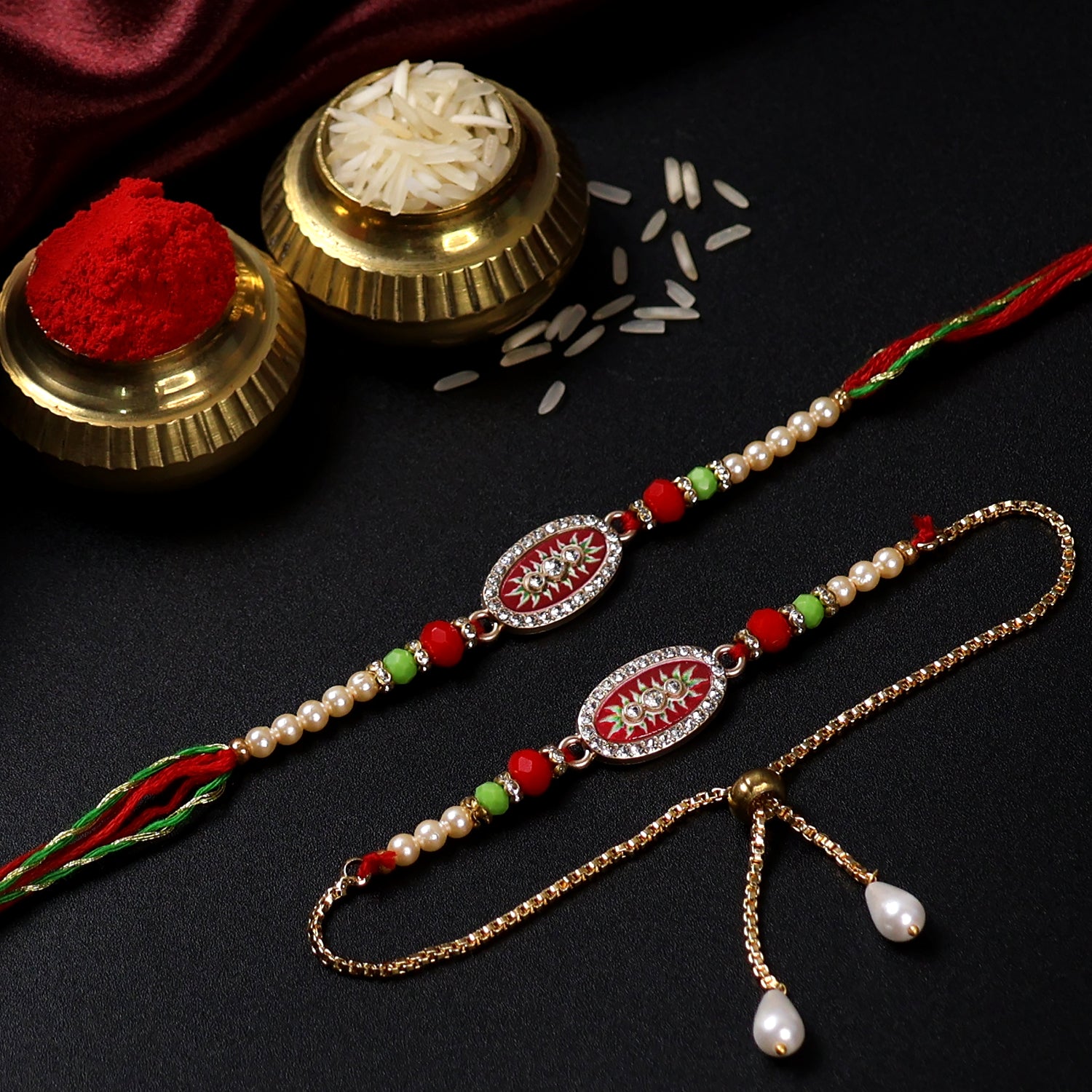 Adjustable golden bracelet of Bhaiya Bhabhi Rakhi Set