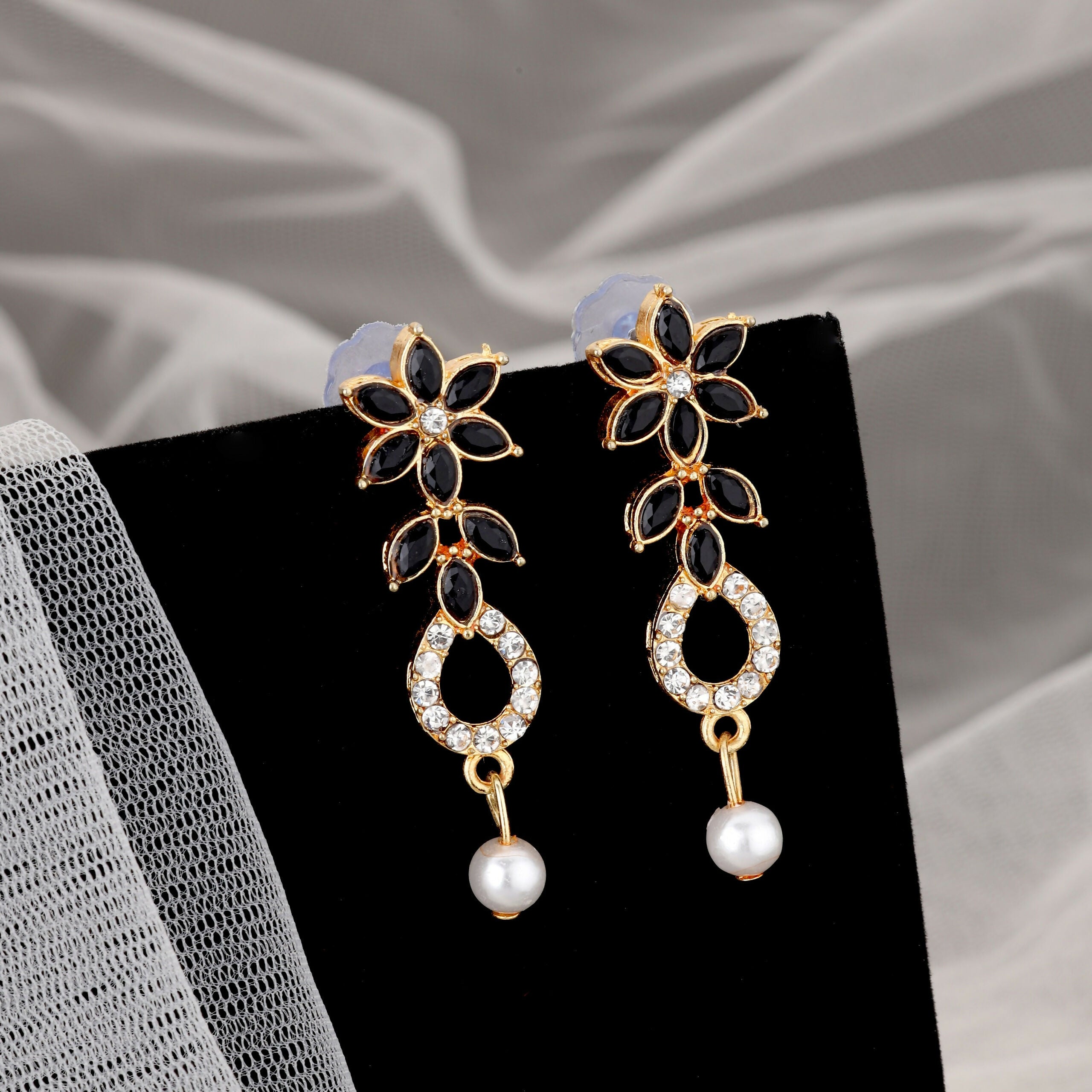 Black & White Crystal Flower Necklace Set with Pearl Drop