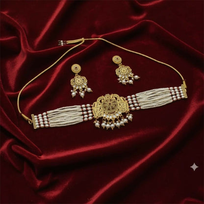 Premium Gold Pearl Traditional Necklace With Earrings.