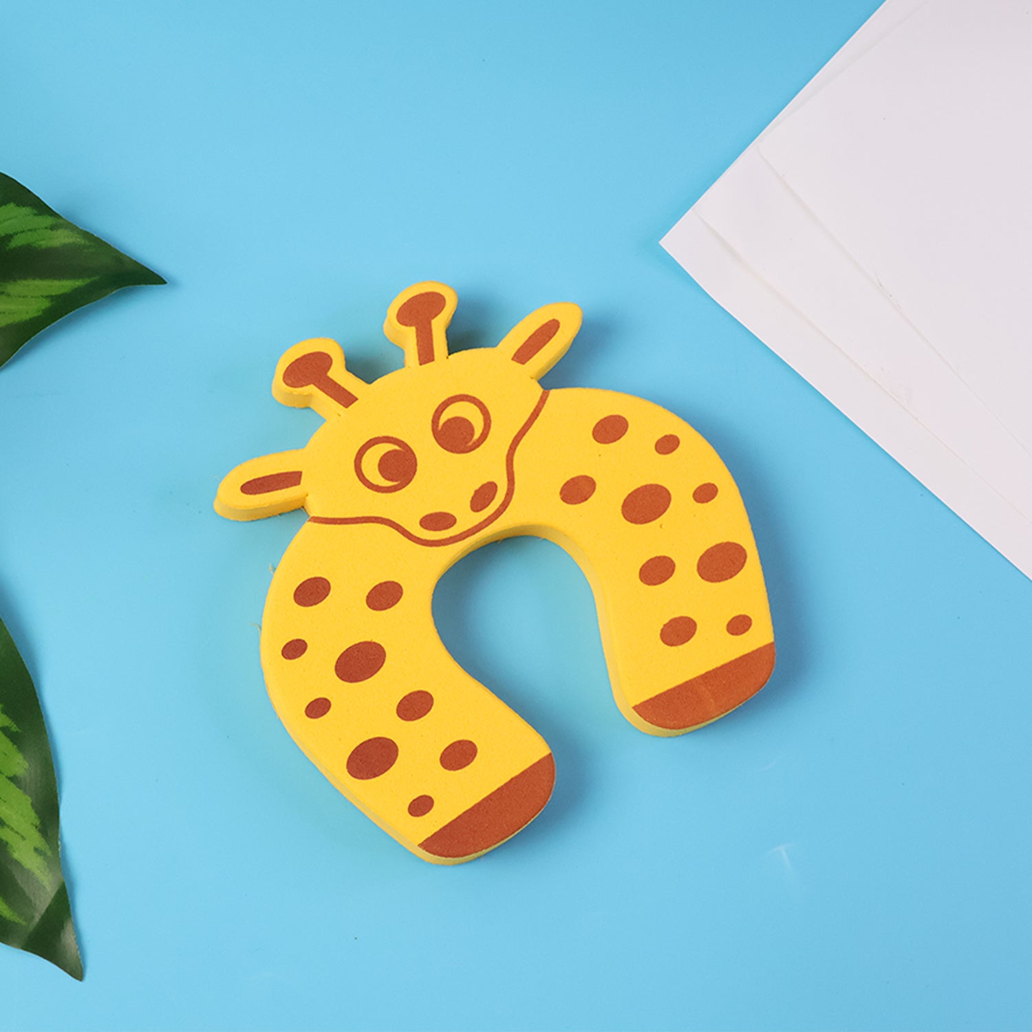 6130 1 પીસી મિક્સ ડોર સ્ટોપરનો ઉપયોગ તમામ પ્રકારના ઘરગથ્થુ અને સત્તાવાર સ્થળોએ ખાસ કરીને દરવાજાઓની ગતિને નિયંત્રિત કરવા માટે થાય છે.