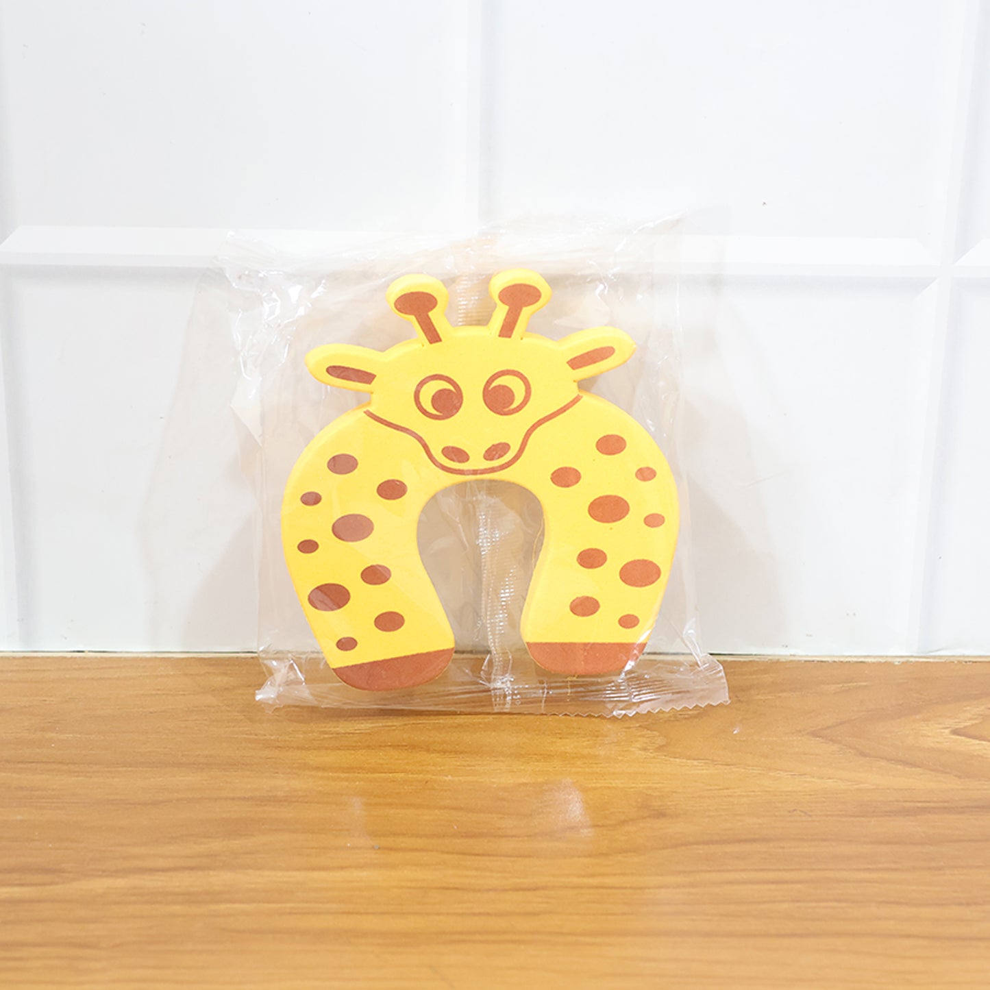 6130 1 પીસી મિક્સ ડોર સ્ટોપરનો ઉપયોગ તમામ પ્રકારના ઘરગથ્થુ અને સત્તાવાર સ્થળોએ ખાસ કરીને દરવાજાઓની ગતિને નિયંત્રિત કરવા માટે થાય છે.