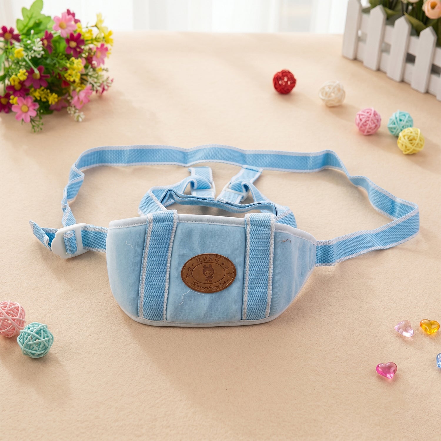 Walking belt features detail