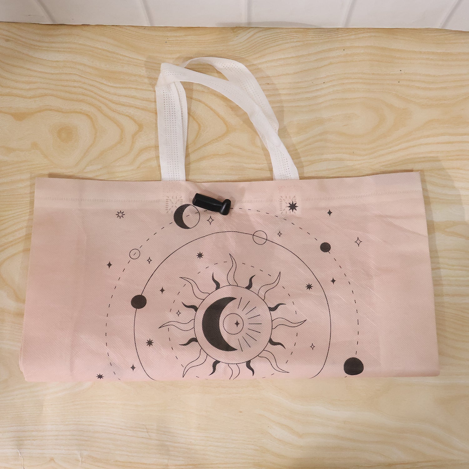 Multipurpose Carry Hand Bag With Lock System (1 Pc, 46x42 Cm)