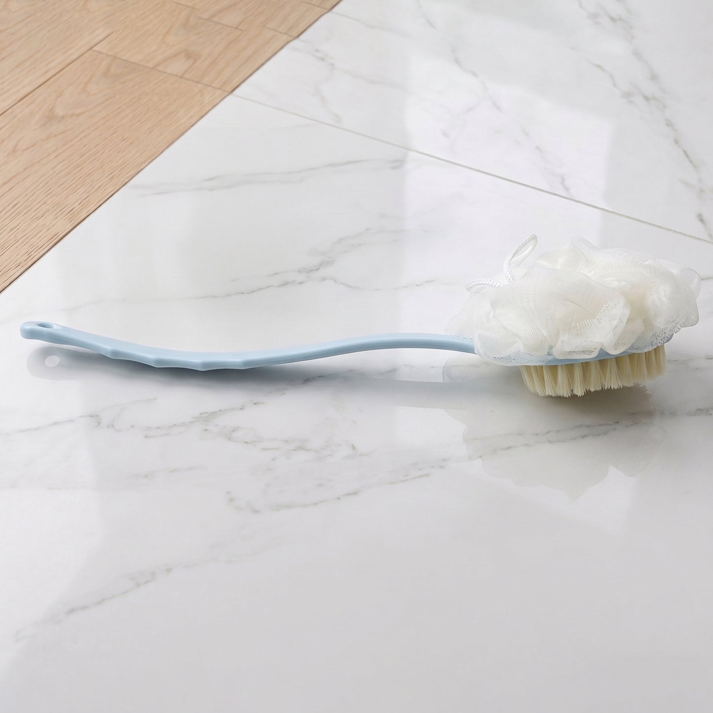 Bath brush comfortable grip handle