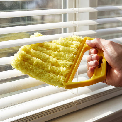 Microfiber Blind Cleaner Duster Brush for Window Blinds and AC Vents (1 Pc)