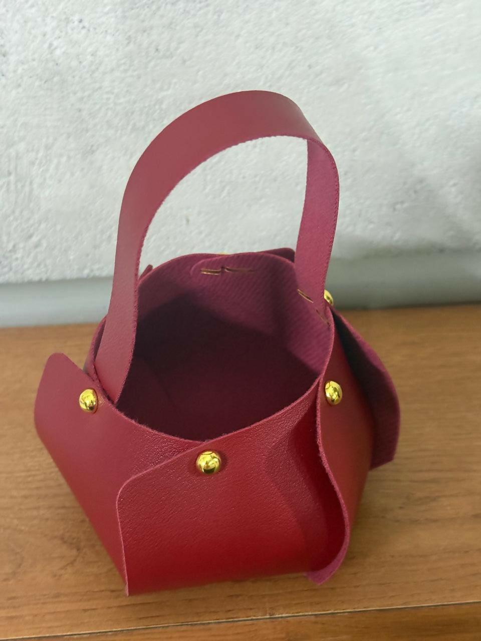 Mini Handheld Bag for Women with Structured Design | Compact Casual & Gift Purse