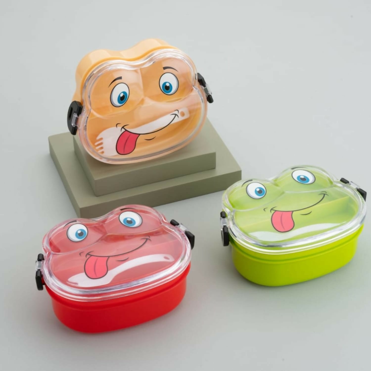 Frog-shaped kids lunch box with secure lid and fun appearance
