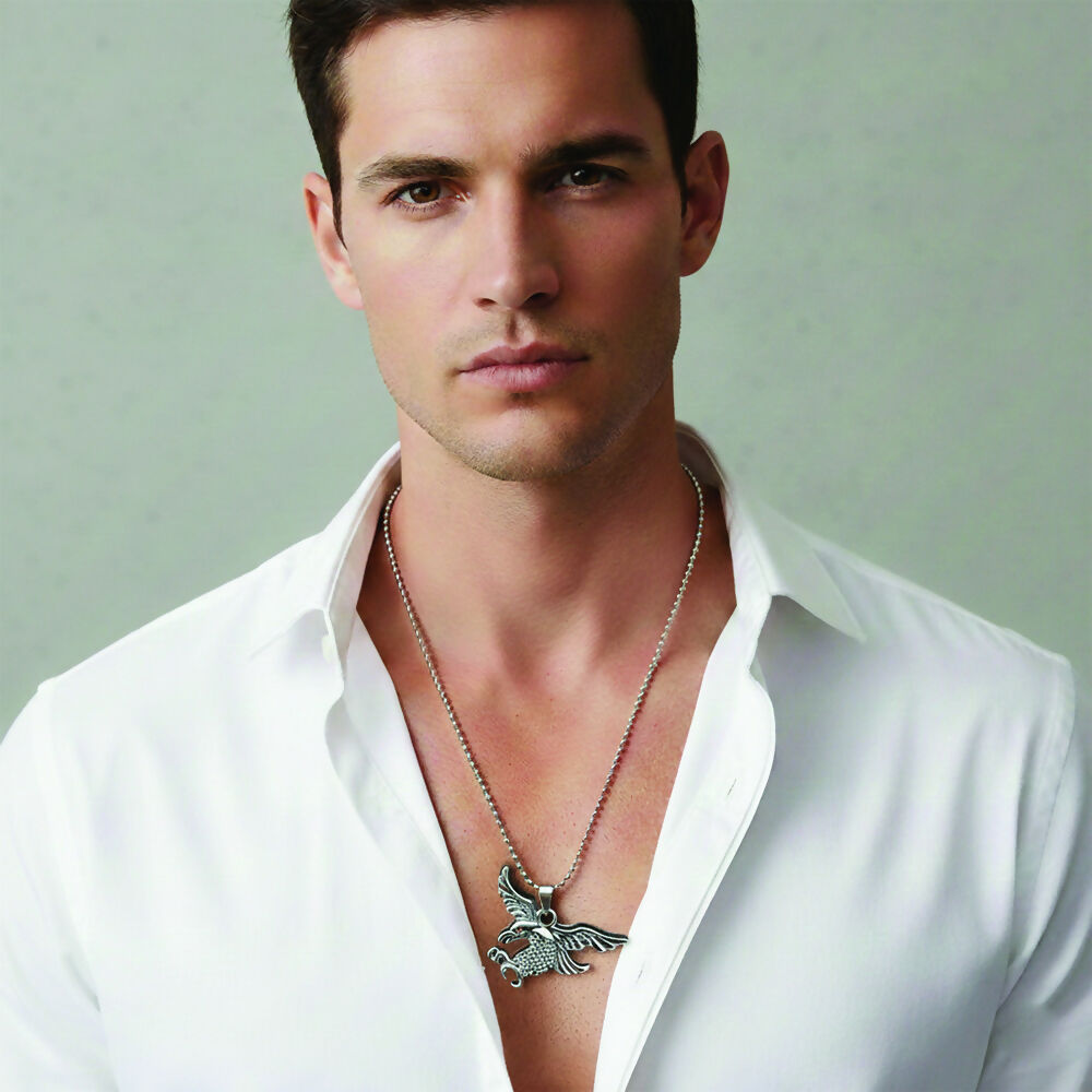 Stylish Flying Eagle chain pendent
