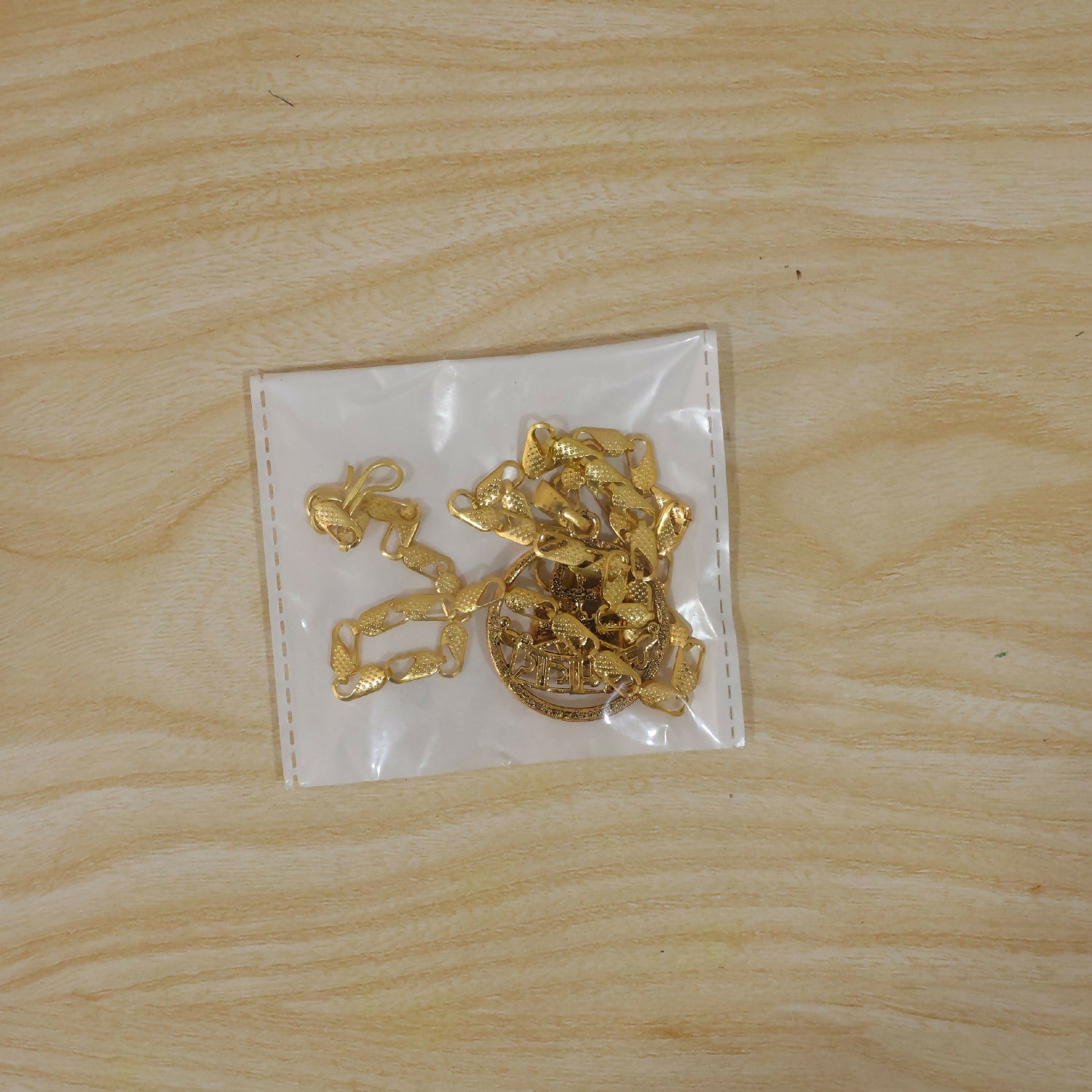 Stylish gold finish spiritual pendant chain for religious occasions