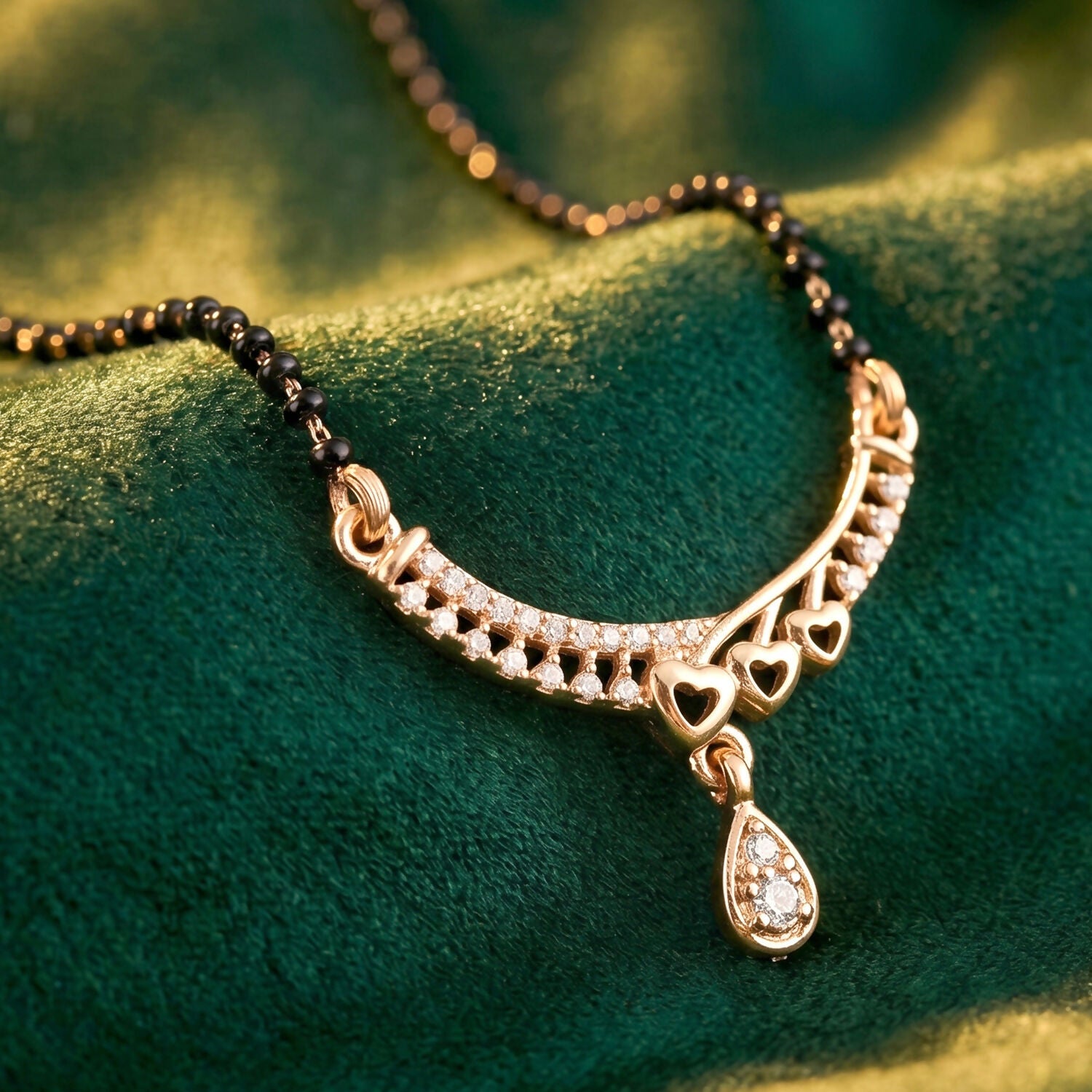 Close-up of the studded bar pendant on the elegant mangalsutra