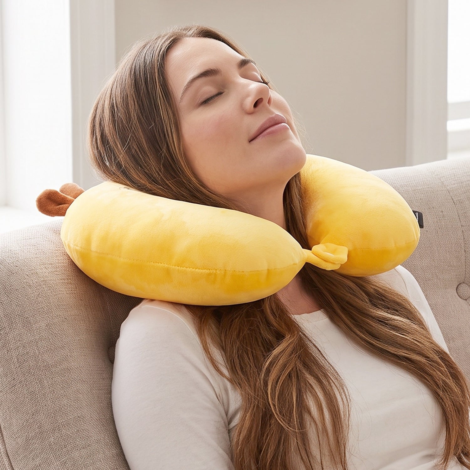 U-Shaped Travel Neck Pillow, Cute Capybara Soft Plush Pillow for Travel (1 Pc)
