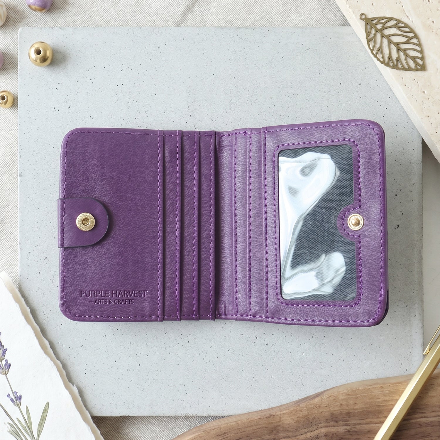 Compact PU Leather Bifold Wallet with Coin Zip Card Slots and ID Window (1 Pc)