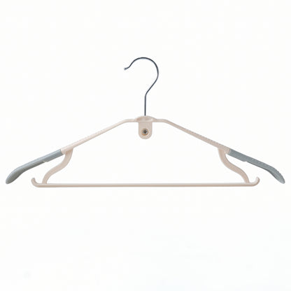 plastic wardrobe clothes hangers
