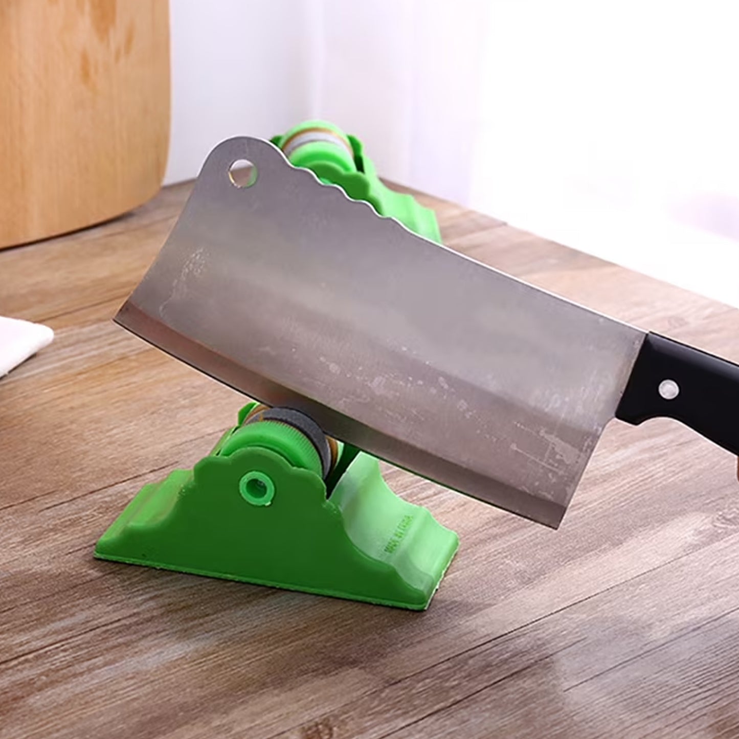 Compact Knife Sharpener with Adhesive Base, Manual Roller Blade Sharpener (1 Pc)