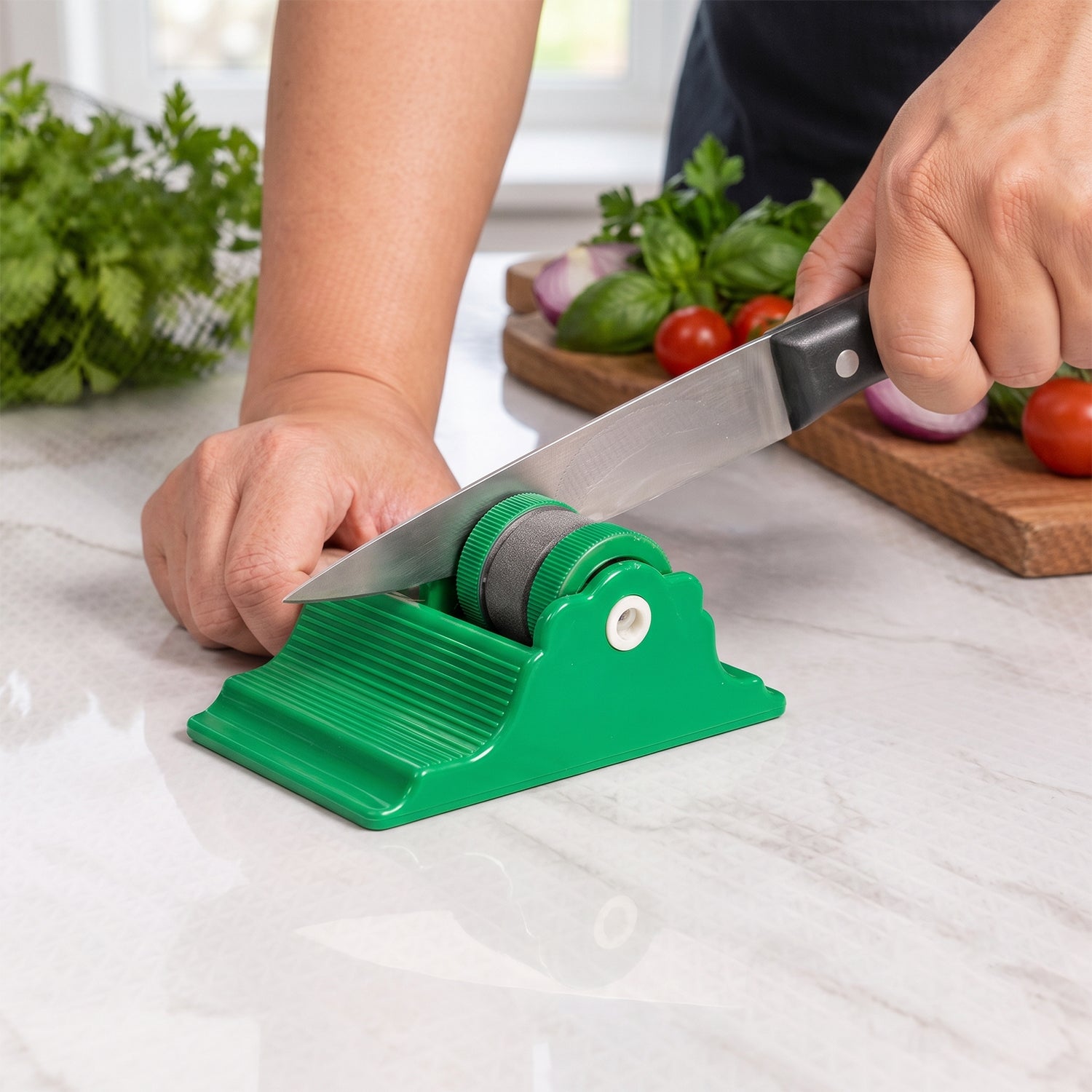 Compact Knife Sharpener with Adhesive Base, Manual Roller Blade Sharpener (1 Pc)