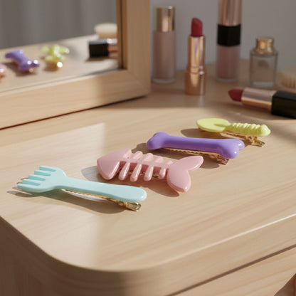 Cute Cartoon Shape Hair Clips (4 Pc)